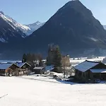 In A Quiet Location * Neukirchen am Großvenediger