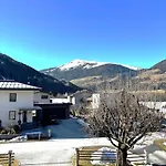 アパート In A Quiet Location Neukirchen am Großvenediger
